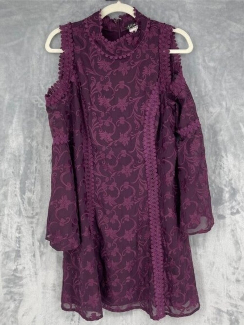 Elegant Purple Embroidery Lace Dress Size 16